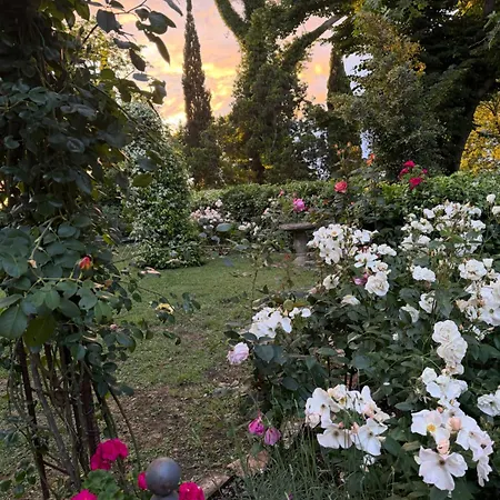 Antica Con Giardino *